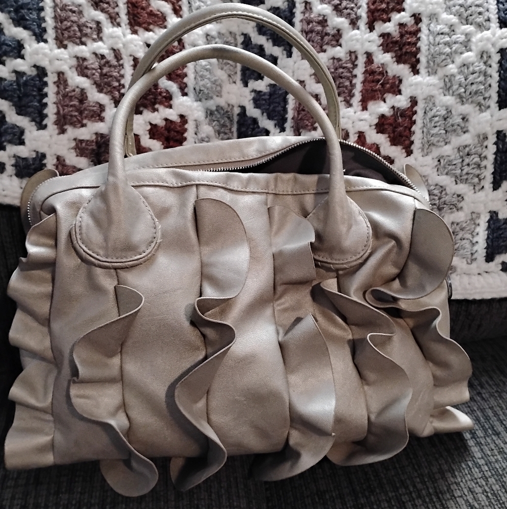 Steve Madden Ruffles gold purse
